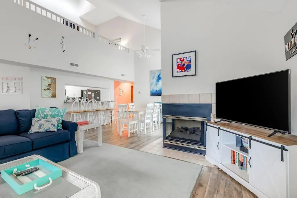 Sea Colony --- 52013 Canal Ct-1