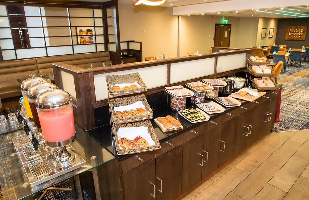 Crowne Plaza London - Gatwick Airport By Ihg-1