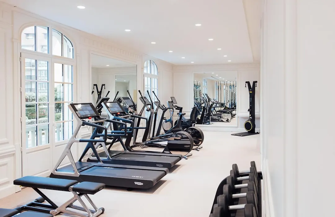 Hotel Barriere Le Normandy-1