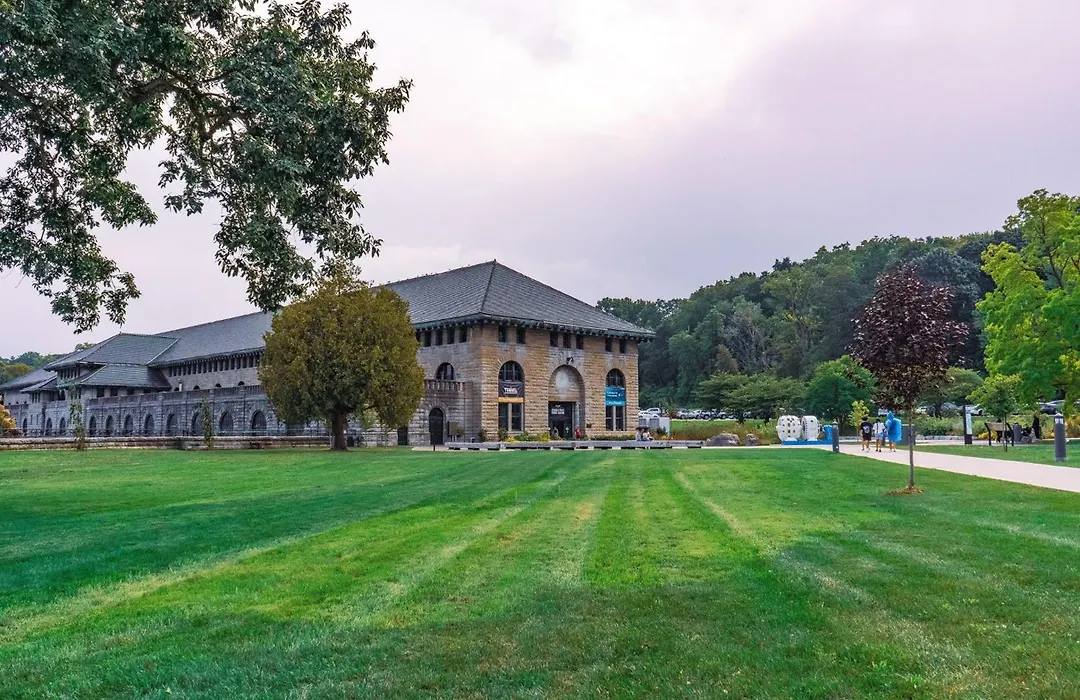 Niagara Fallsview Hotel & Suites-1