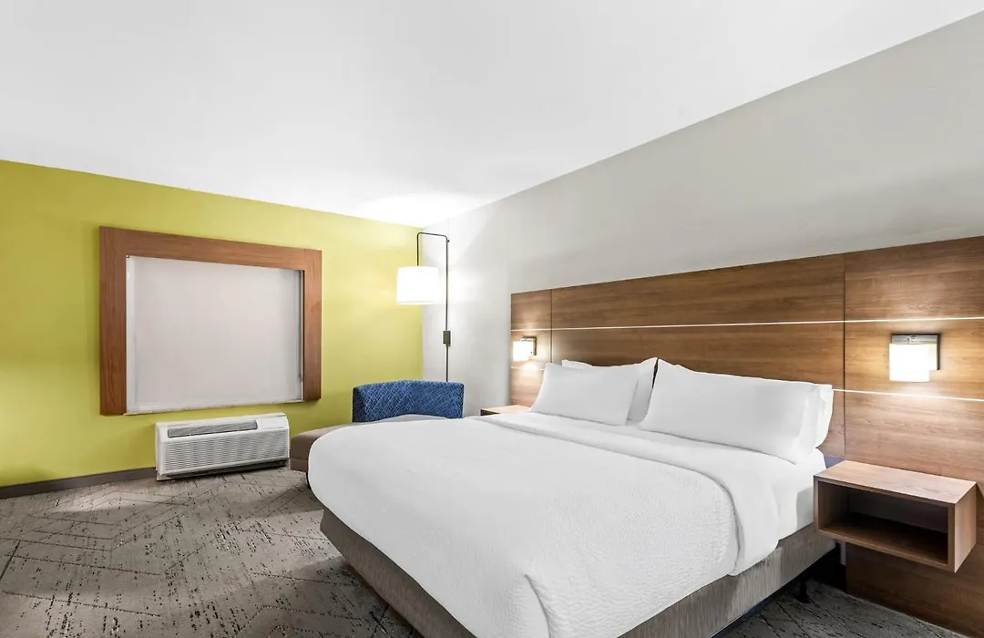 Holiday Inn Express Hotel & Suites Savannah Midtown By Ihg-1