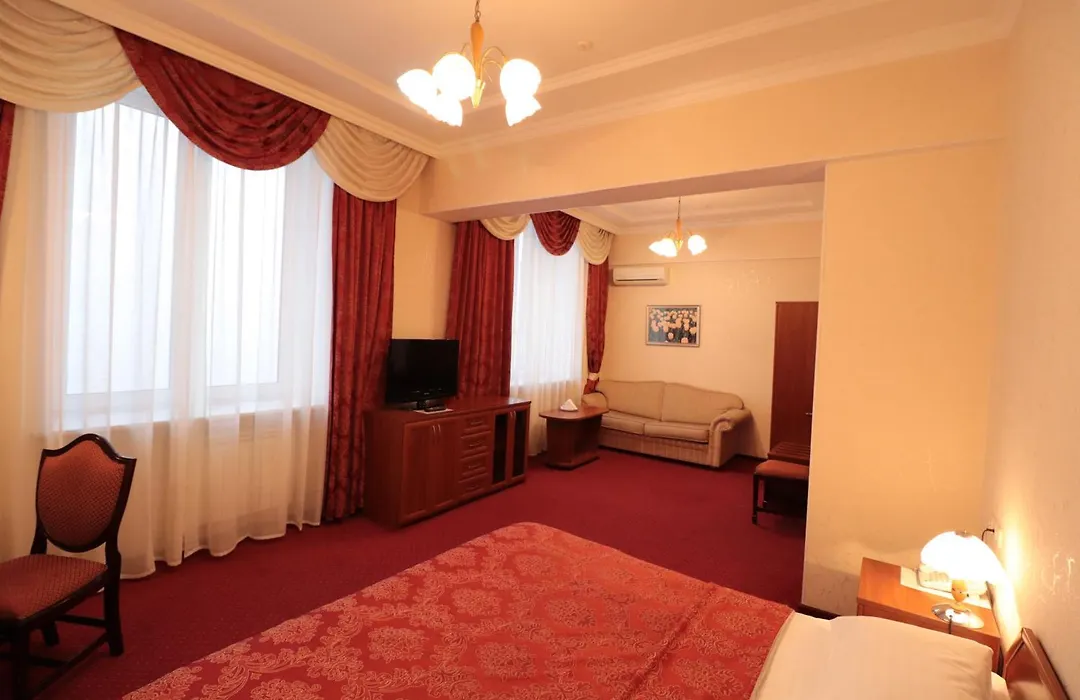 Ukraine Hotel-1