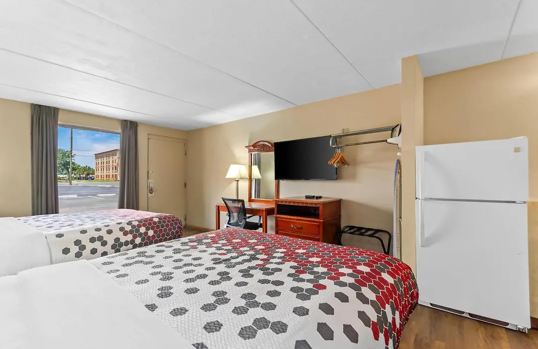 Econo Lodge Panama City St Andrews-1