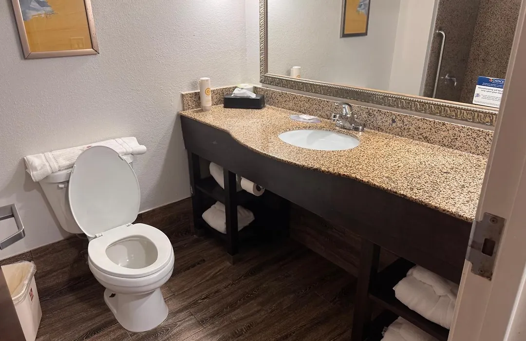 Comfort Suites Near Mcas Beaufort-1