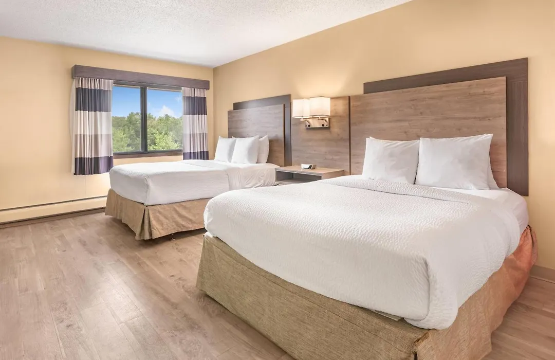 Ramada By Wyndham Minneapolis Golden Valley-1