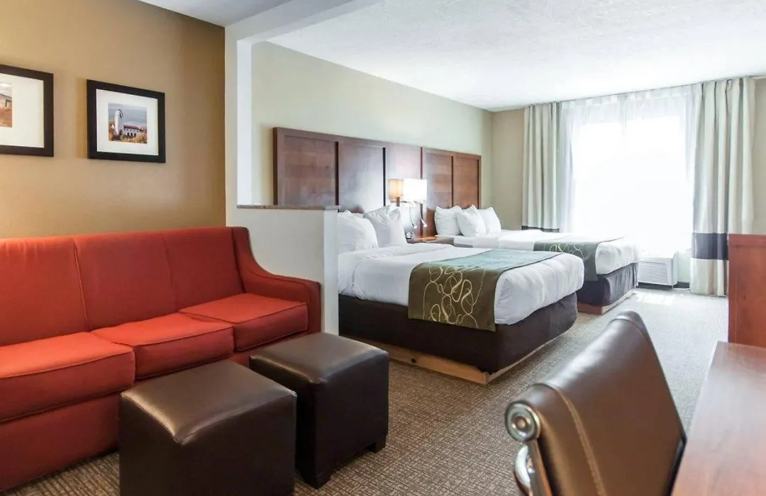 Comfort Suites Airport-1