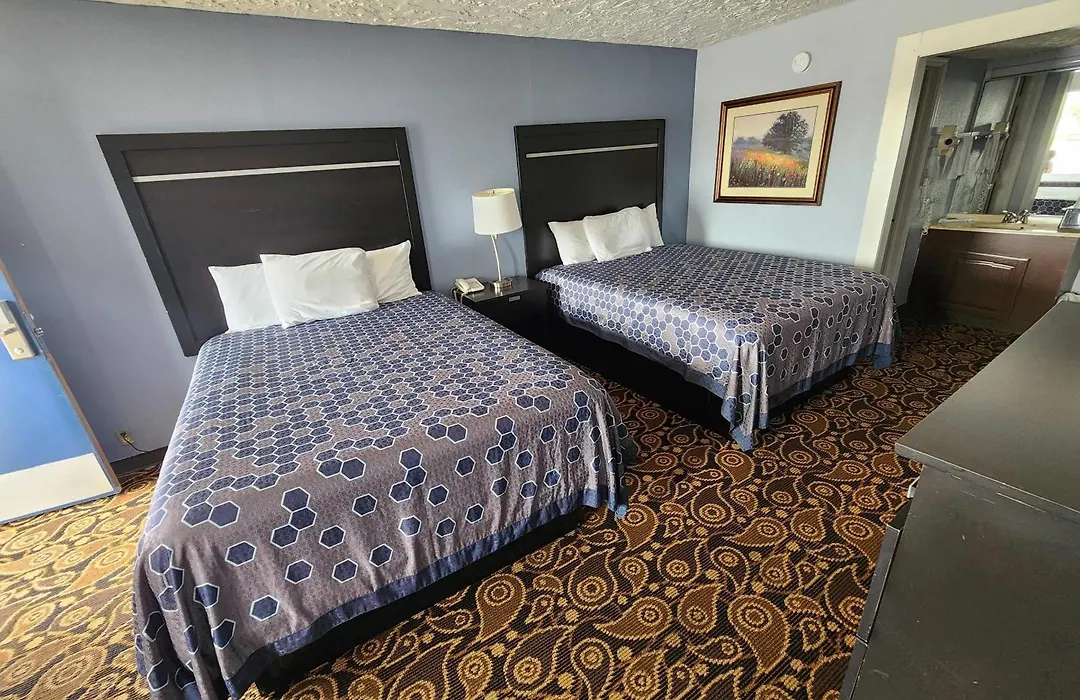 Rodeway Inn-1