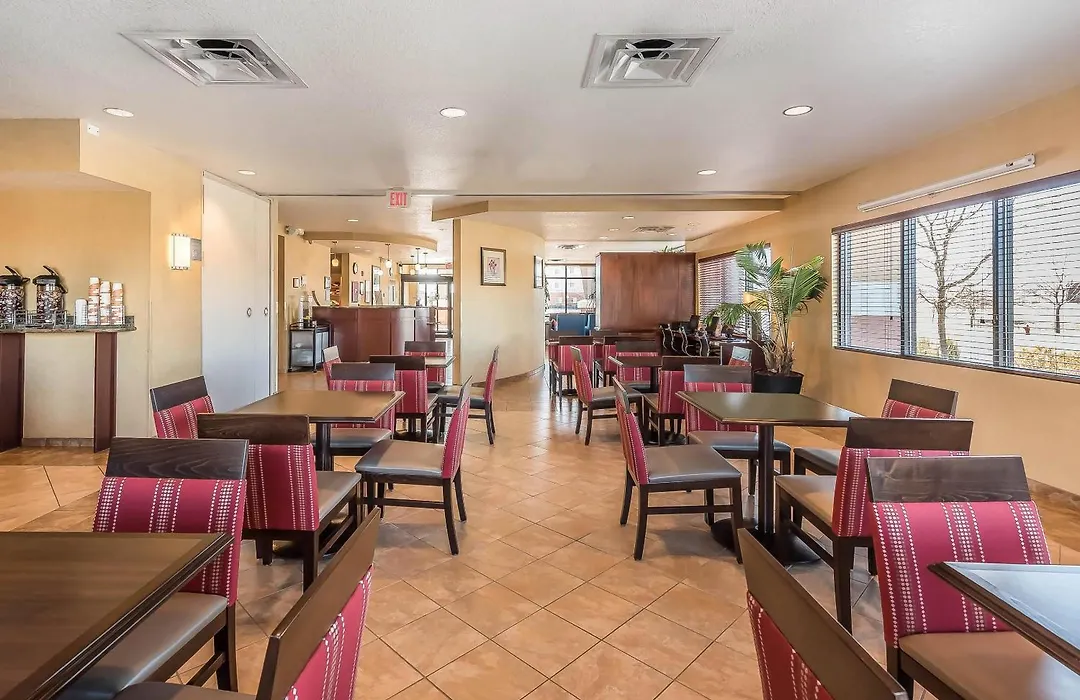 Comfort Suites Longmont-1