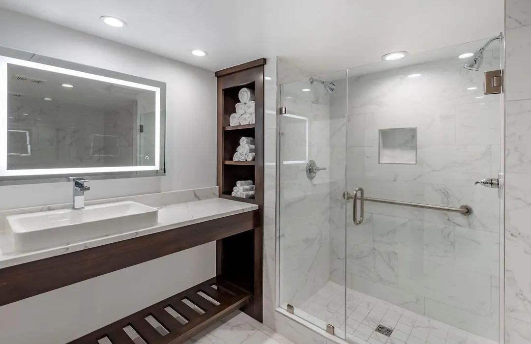 Coastal Hotel & Suites Virginia Beach - Oceanfront-1