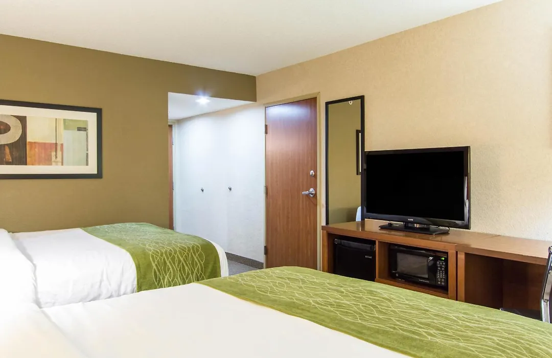 Comfort Inn & Suites Charleston Airport Convention Center-1