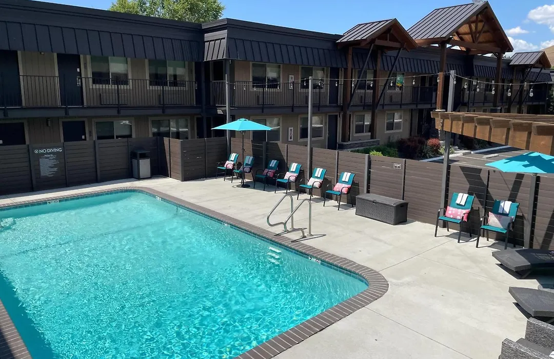 The Hotel Y, A Dazzler Select By Wyndham-1
