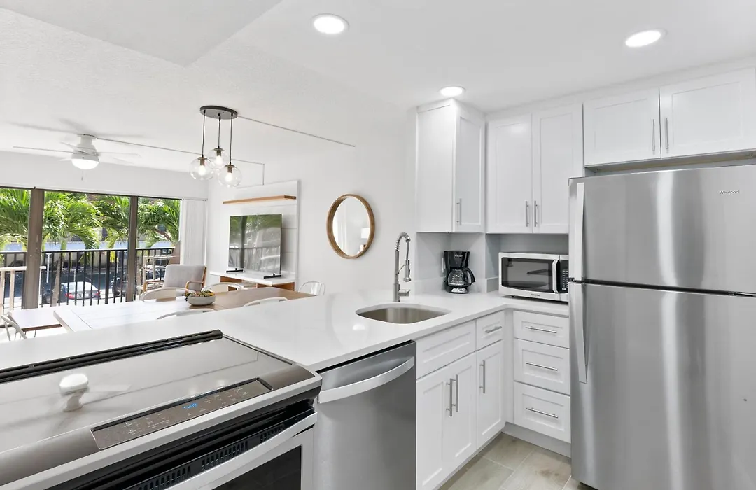 Chateau By The Sea - Cocoa Beach Oceanfront Pet-Friendly Condos With Rooftop Deck & Heated Pool-1