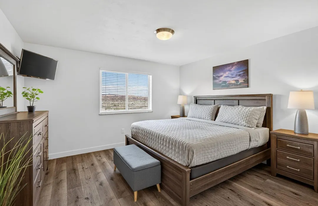 Moab Redcliff Condos-1