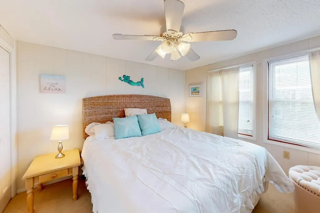 North Point Condo 301-1