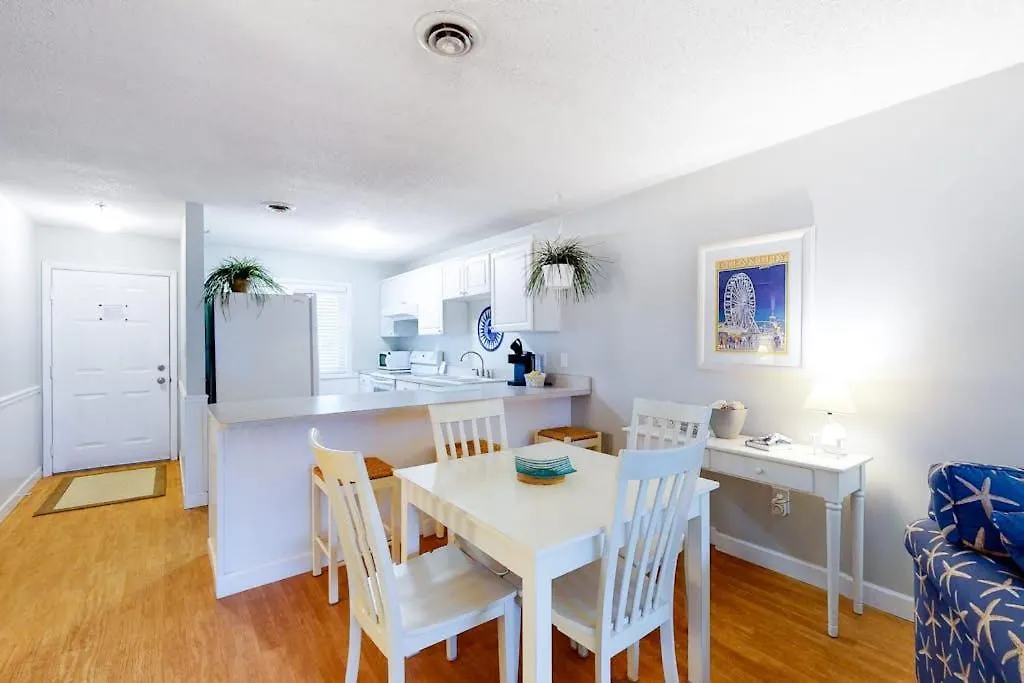 Twin Villas 103S-1