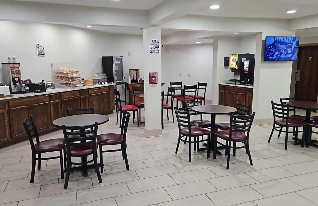 Red Roof Inn & Suites Newport - Middletown, Ri-1
