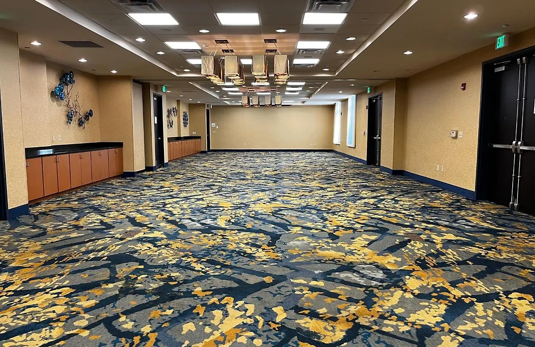 Holiday Inn Hotel & Suites Gateway By Ihg-1