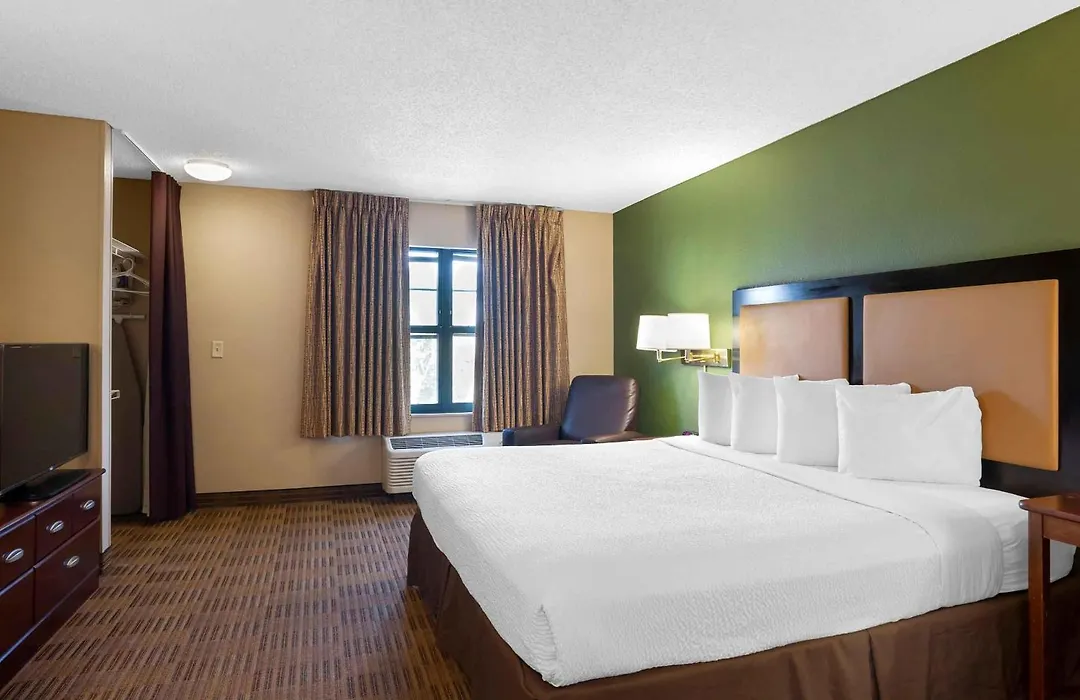 Extended Stay America Select Suites - Madison - Old Sauk Rd-1
