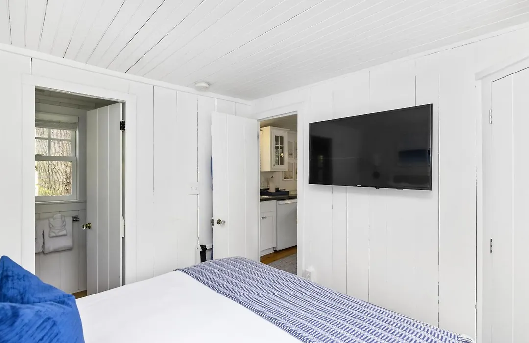 The Cottages At Cabot Cove-1