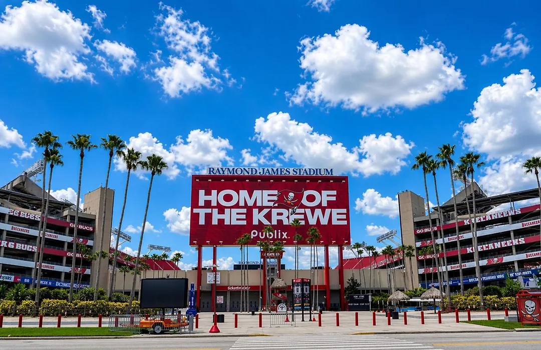 Holiday Inn Express & Suites Tampa Stadium - Airport Area By Ihg-1