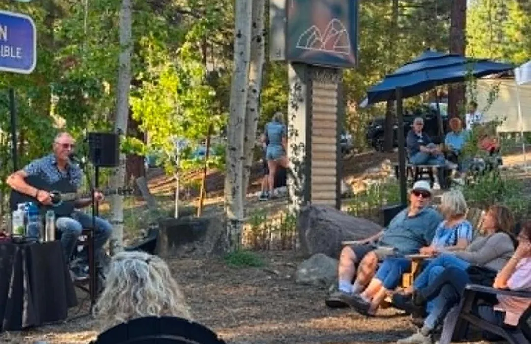The Incline Lodge-1