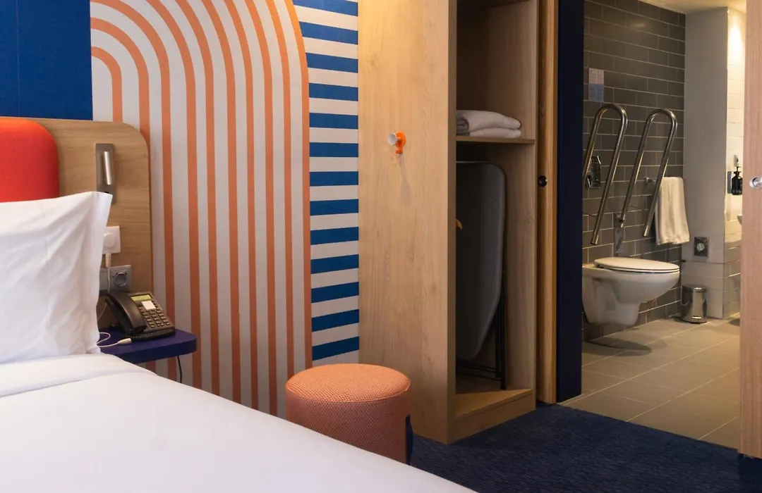 Holiday Inn Express & Suites Lisbon - Principe Real By Ihg-1