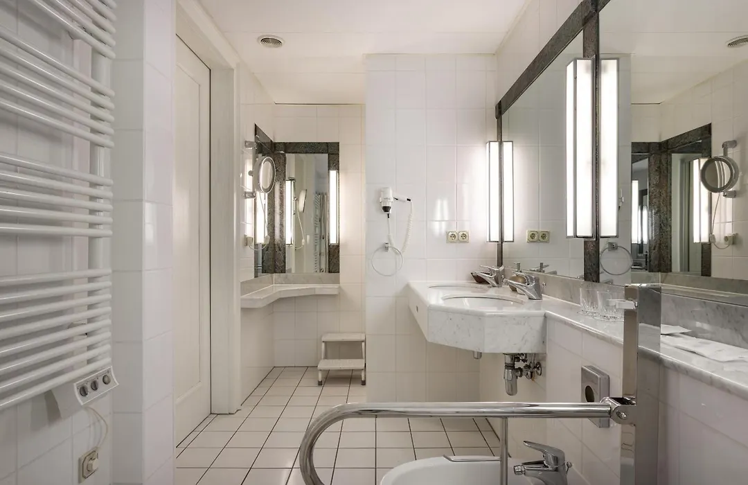 Natsionalny Hotel-1