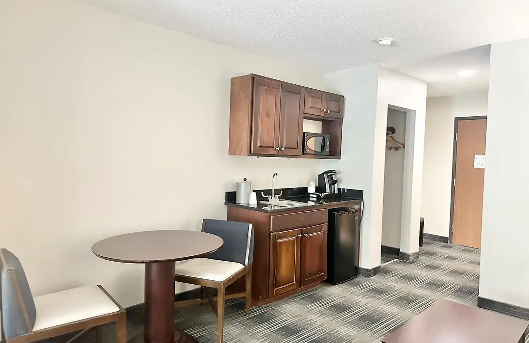 Holiday Inn Express & Suites Meriden By Ihg-1