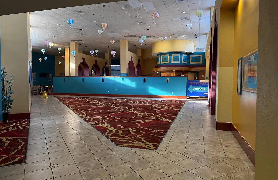 Ramada By Wyndham Albuquerque Midtown-1