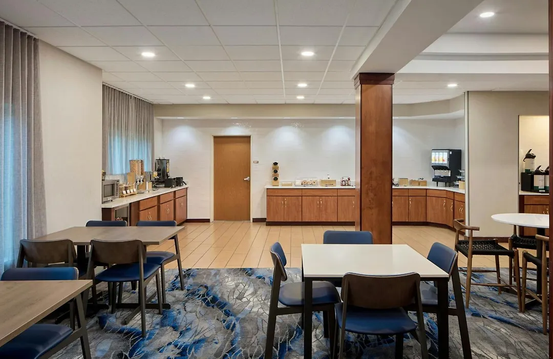 Fairfield By Marriott Frankfort-1