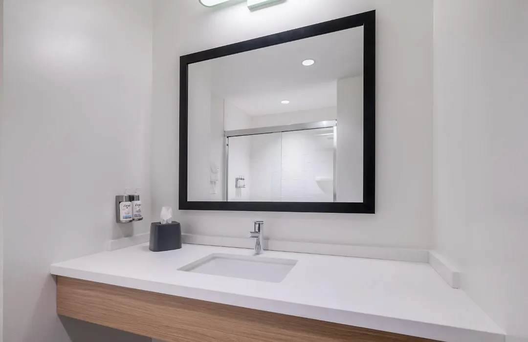Garner Hotel Warren Northwest By Ihg-1