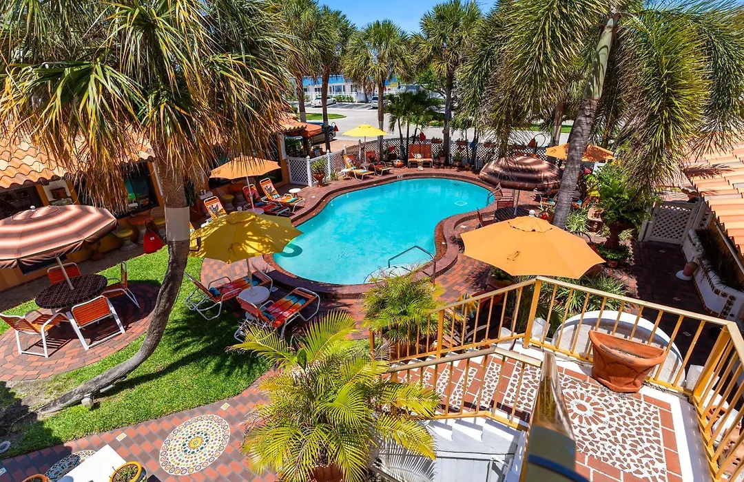 Blue Seas Courtyard-1