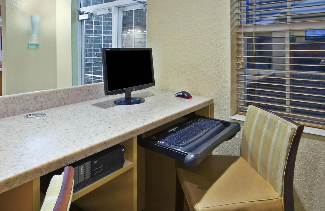 Towneplace Suites By Marriott Brookfield-1