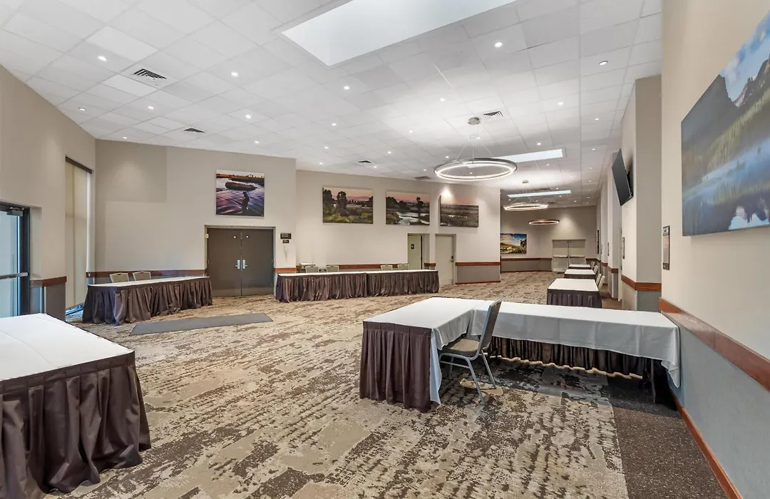 Best Western Plus Grantree Inn-1