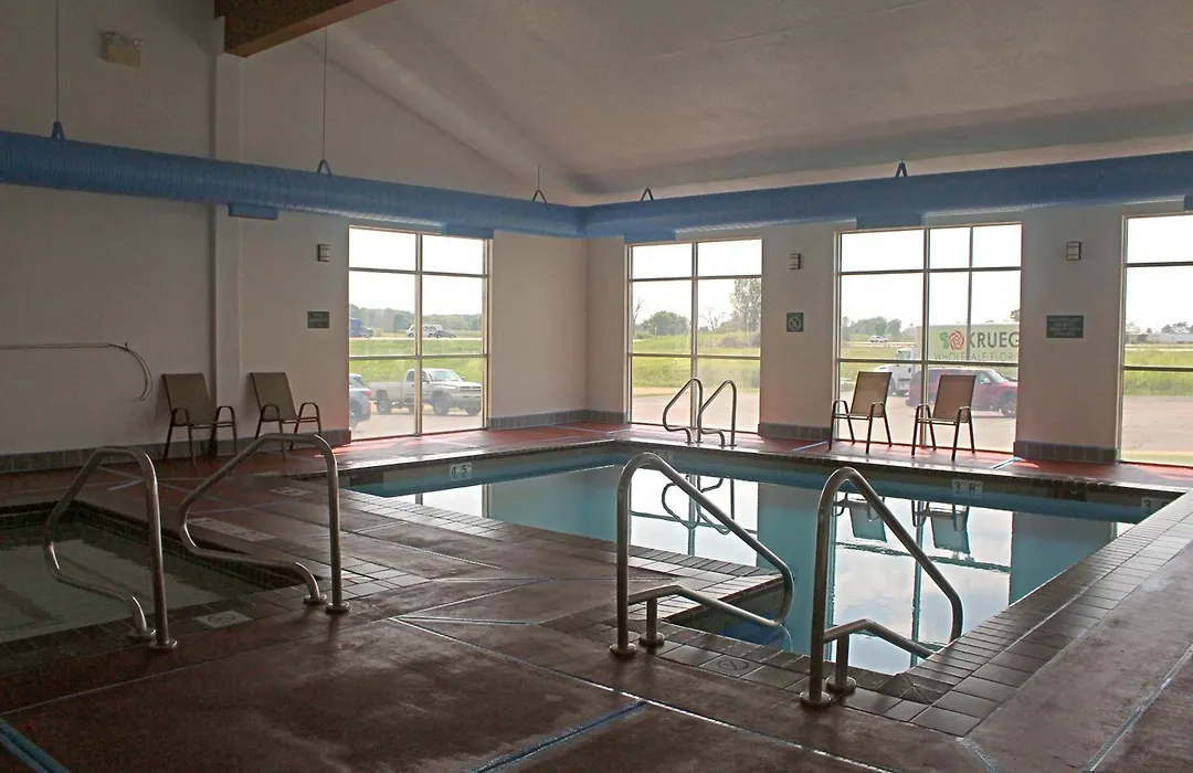 Days Inn By Wyndham West-Eau Claire-1