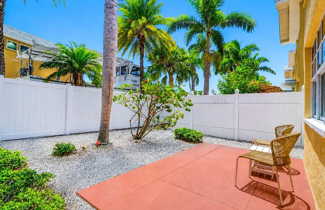 Barefoot Beach Resort F104-1