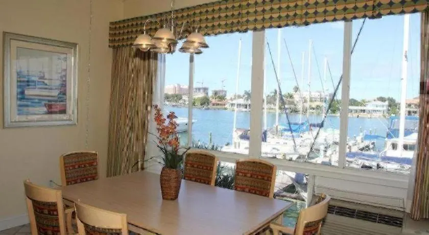 Chart House Suites And Marina-1