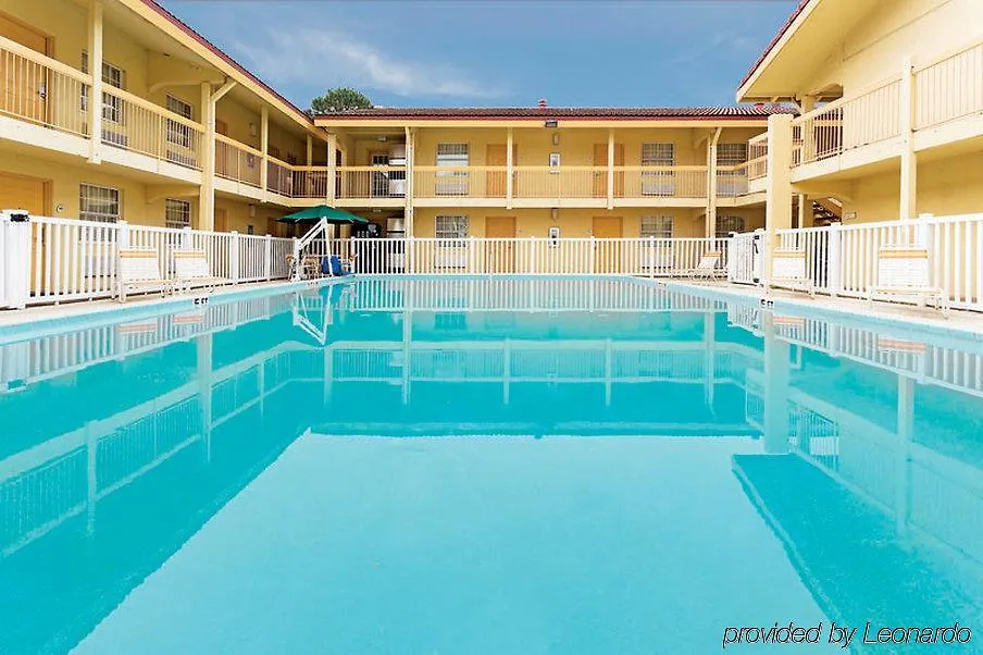 Days Inn By Wyndham Jacksonville Baymeadows-1
