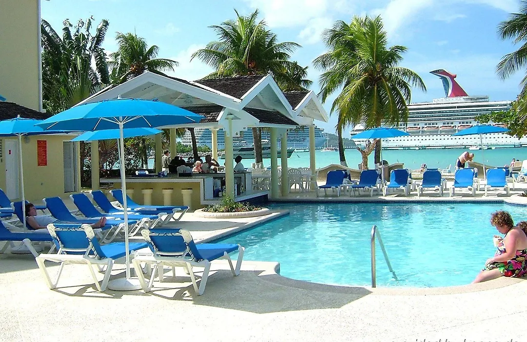 Rooms On The Beach Ocho Rios-1