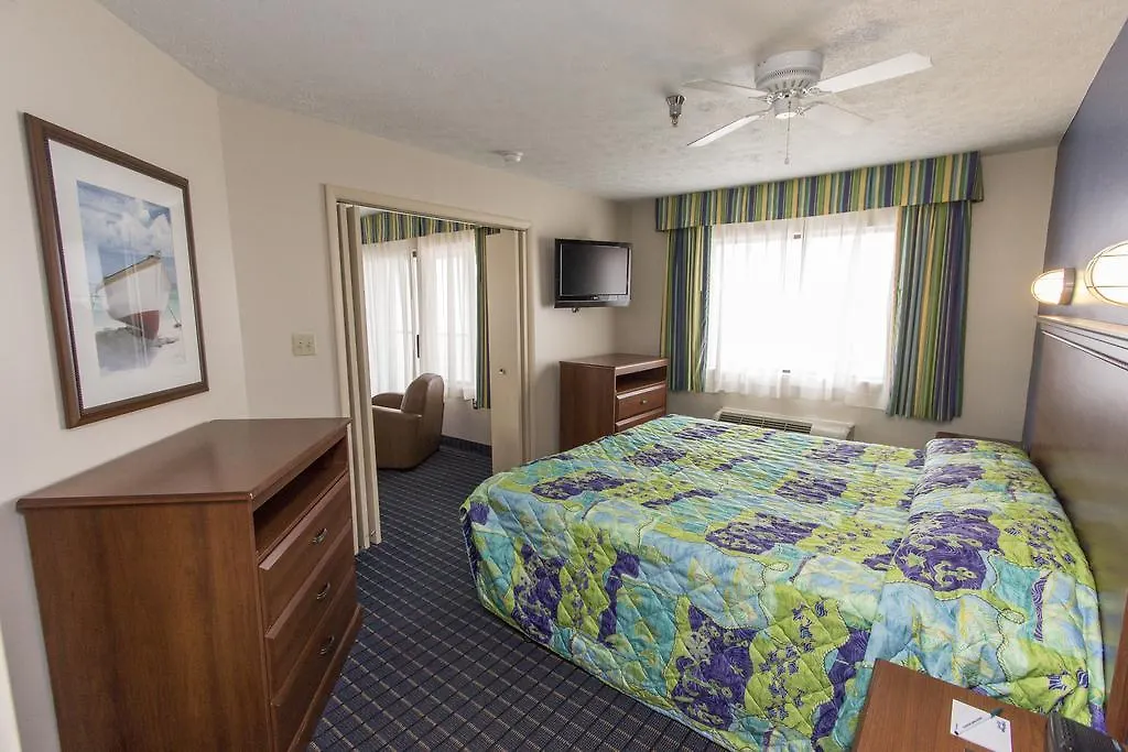 Cedar Point Sandcastle Suites-1