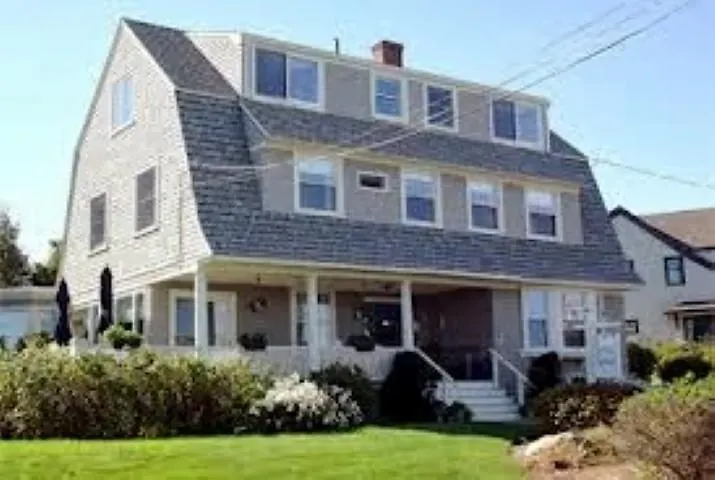 Seafarer Inn-1