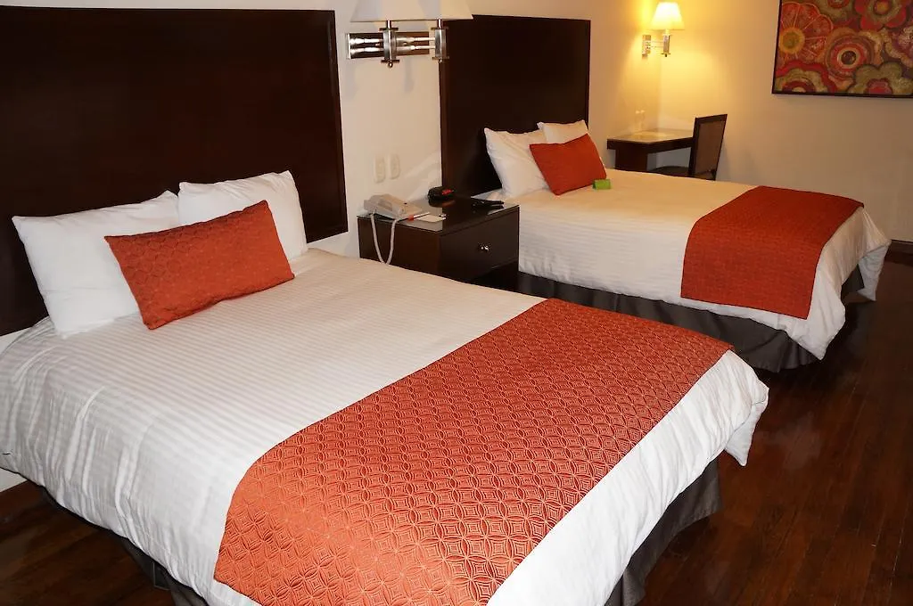 Hotel Plaza Chihuahua-1