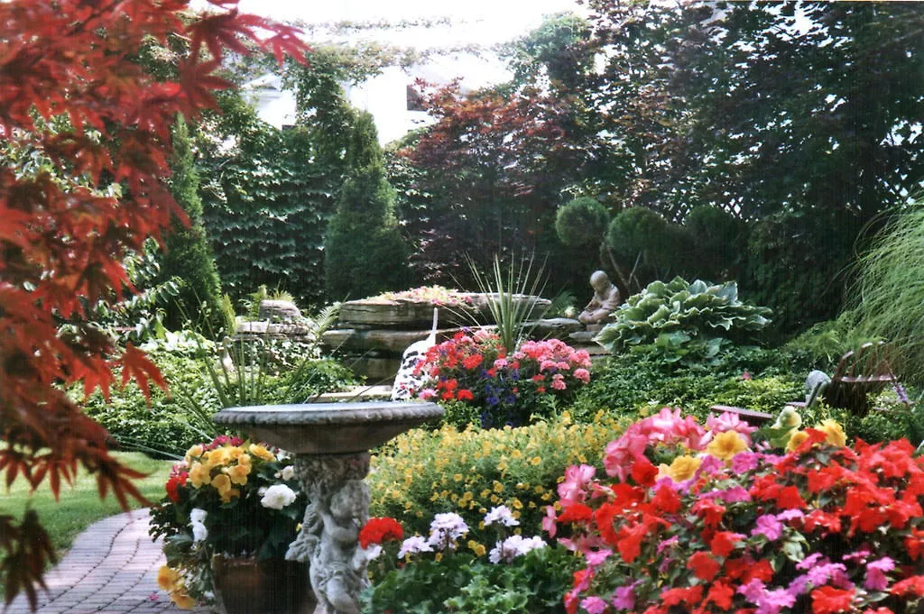 Canterbury Inn-1