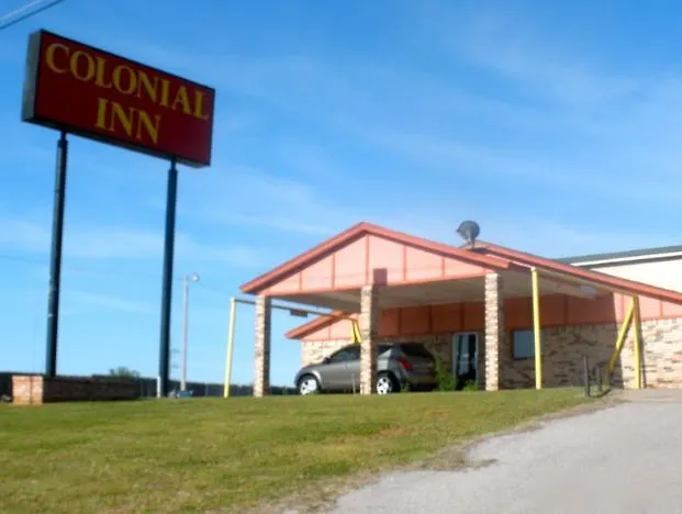 Colonial Inn-1