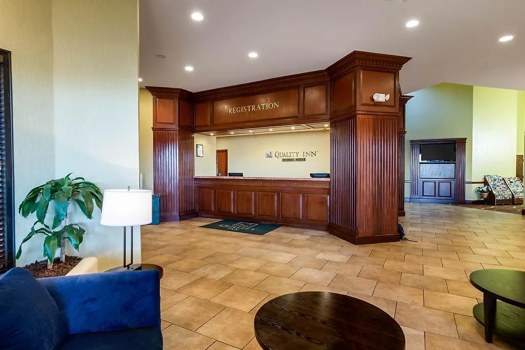 Quality Inn Near Hampton Coliseum-1