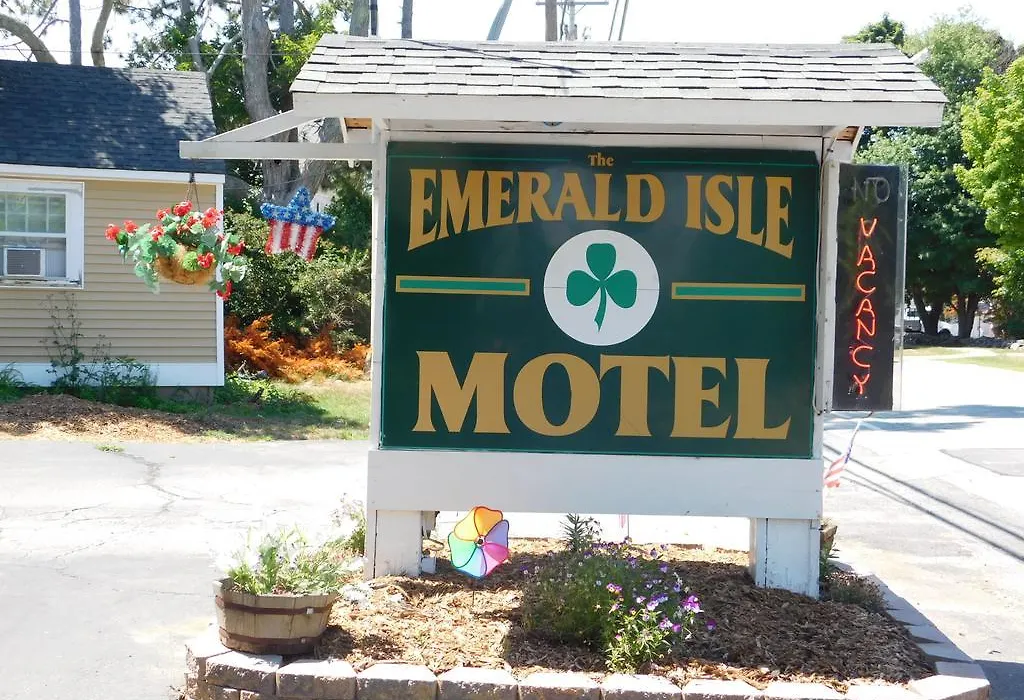 Emerald Isle Inn - Hampton-1