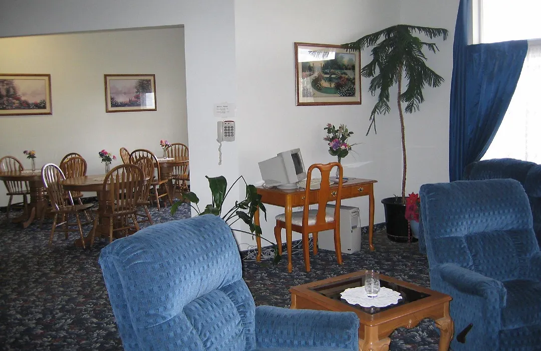 Glacier Gateway Plaza-1