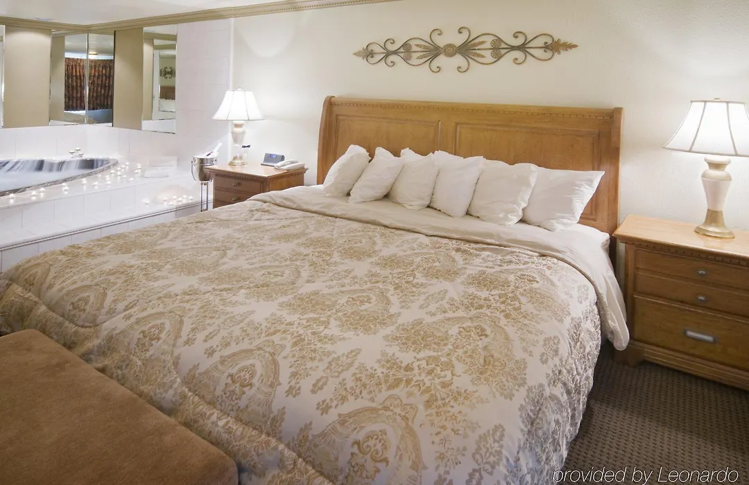 Fort Hays Inn-1
