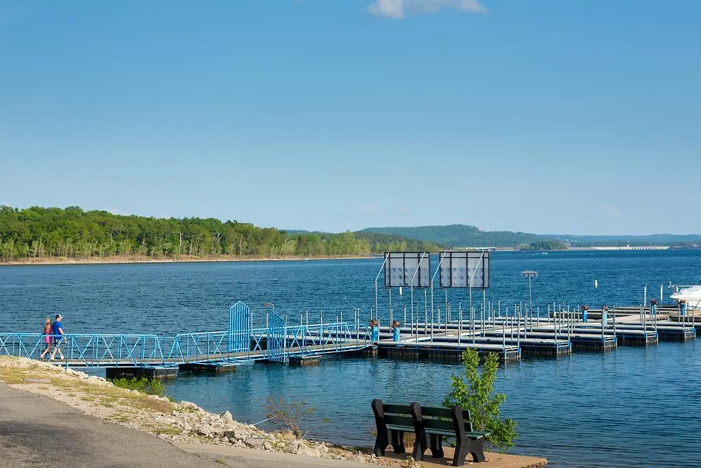 Branson Yacht Club-1