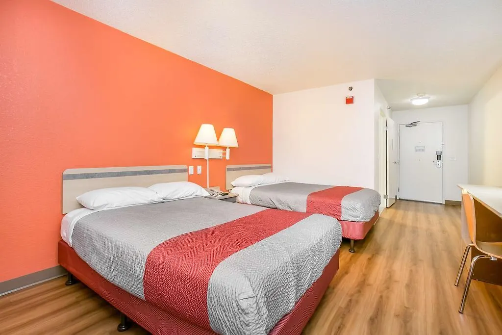 Motel 6 Minneapolis Airport - Mall Of America-1